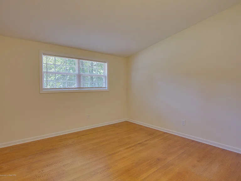 1707 Swayze Cv — Photo 10