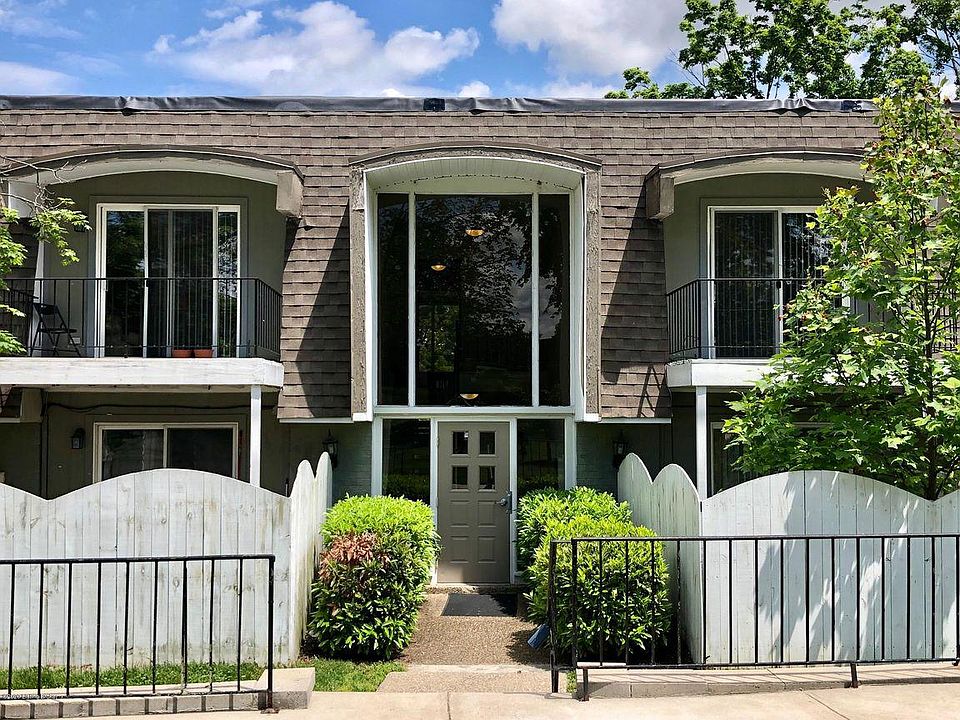 1st image of 1119 La Fontenay Ct