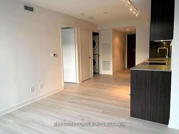 5th image of 80 Queens Wharf Rd #1212