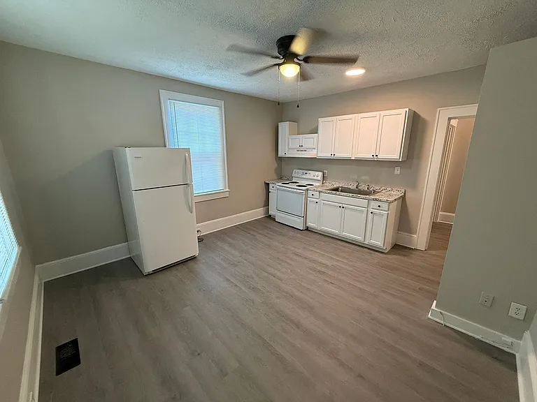411 N Confederate Ave — Photo 7