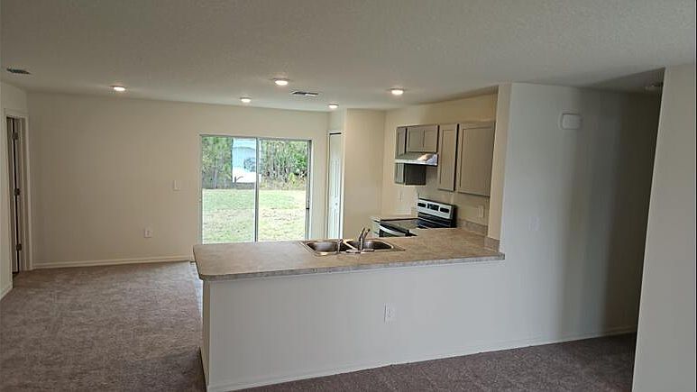 2nd image of 2882 Gaghagen St SE