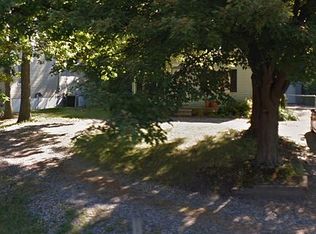 2346 Allerton Rd, Auburn Hills, MI 48326