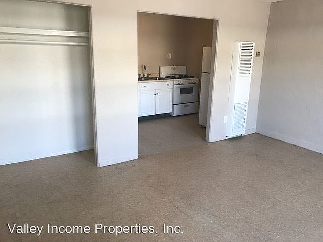 1st image of 1406 E Jefferson St APT 03