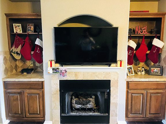 3rd image of 541 Sorrento Dr