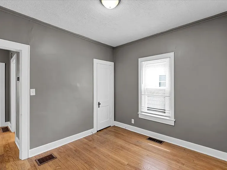 3220 Grant Ave — Photo 11