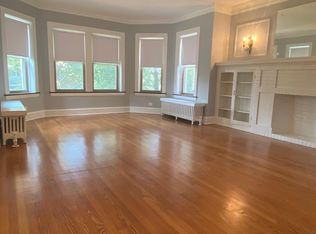 2539 W Coyle Ave, Chicago, IL 60645