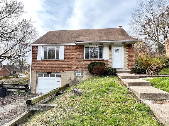 2nd image of 124 Anthon Dr