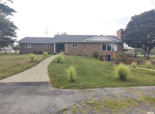 10483 Walpole Rd, Broughton, IL 62817