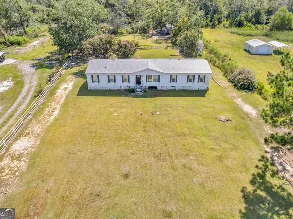 34 Bradford Ln, Hazlehurst, GA 31539