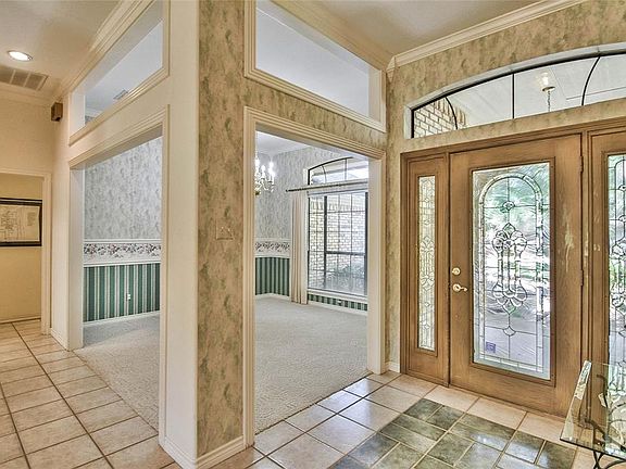 3rd image of 6318 Circo Dr