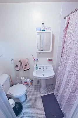 Rented by Jonis Realty | media 12