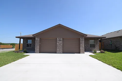1006 Barbara Jordan St Photo 1