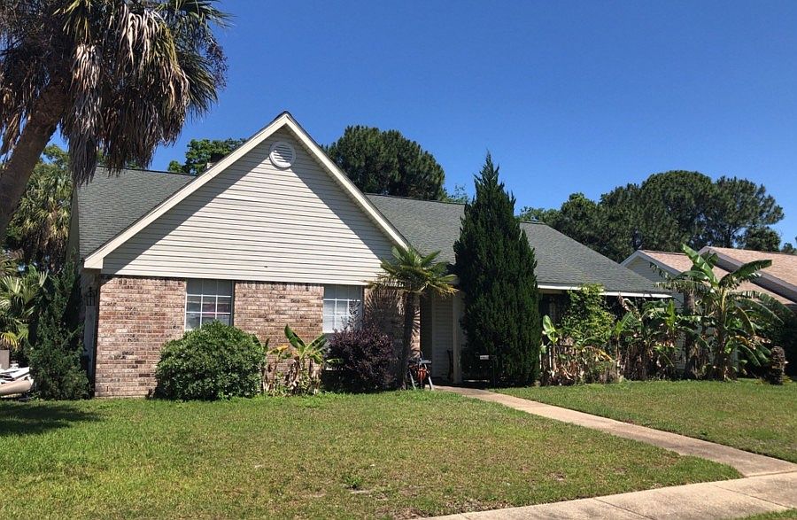 2nd image of 1354 Sterling Point Pl