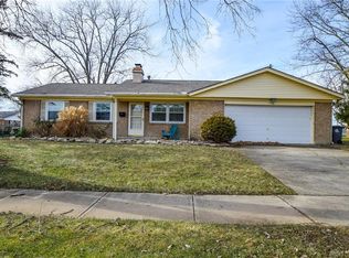 706 Gateshead Rd, Troy, OH 45373