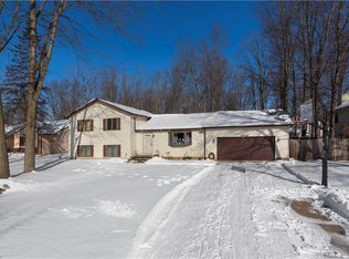 34050 Garrett Dr, North Ridgeville, OH 44039