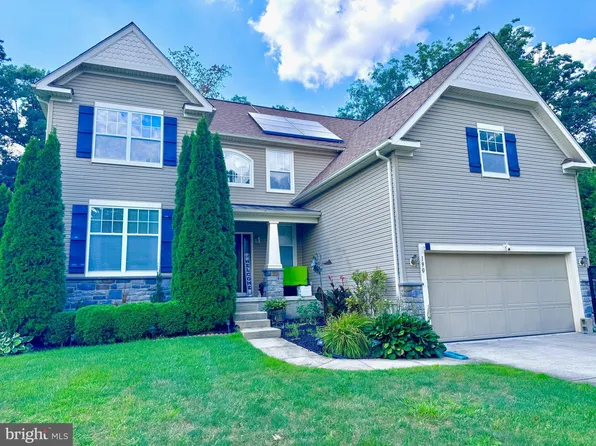 190 White Cedar Dr, Sicklerville, NJ 08081