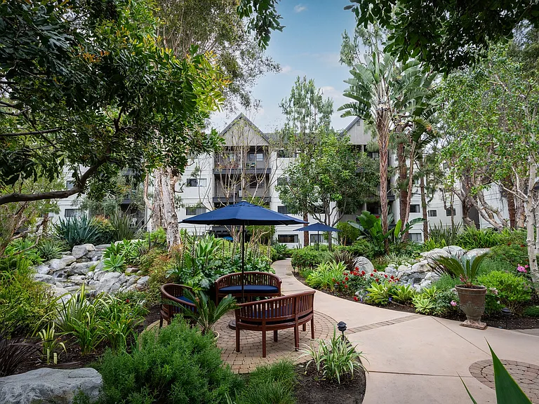 55+ FountainGlen Goldenwest Senior Apartments — Photo 23
