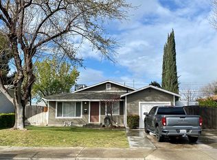 435 Beverly Dr, Clovis, CA 93612