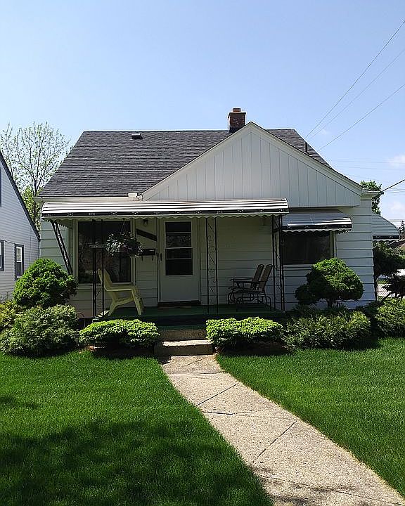 1st image of 14949 Euclid Ave