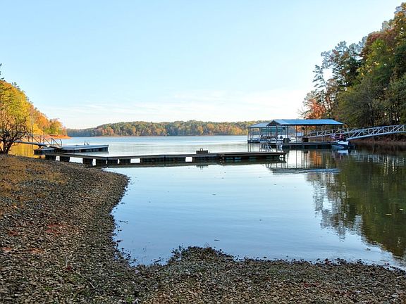 3rd image of 59 Holly Ln