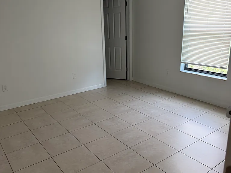 842 SW 39th Terrace Cpe #842 — Photo 7