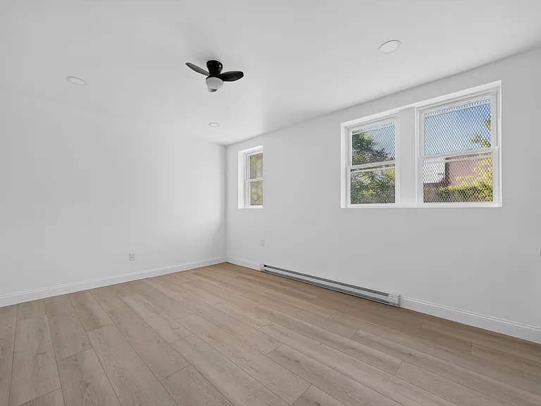 1140 Ashland St #D — Photo 9