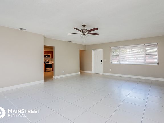 5th image of 1717 NE 158th St