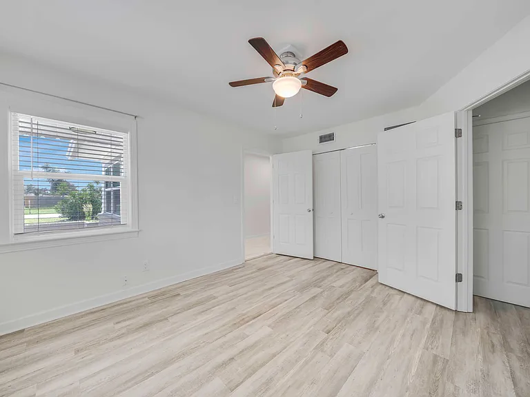 4900 S Lakewood Dr — Photo 20