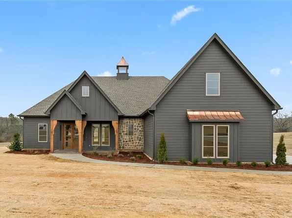 11208 Highland Lakes Cir, Northport, AL 35475