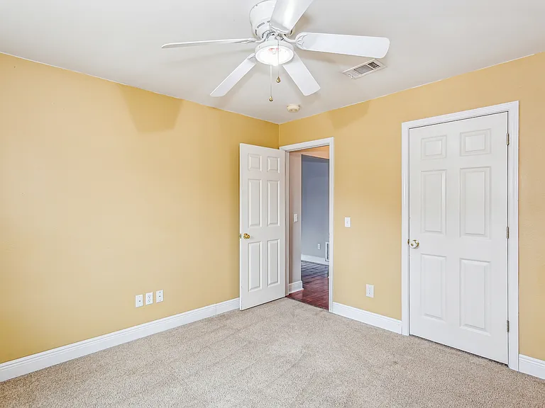 1136 Crane Cove Blvd — Photo 15