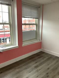 Building Photo 3