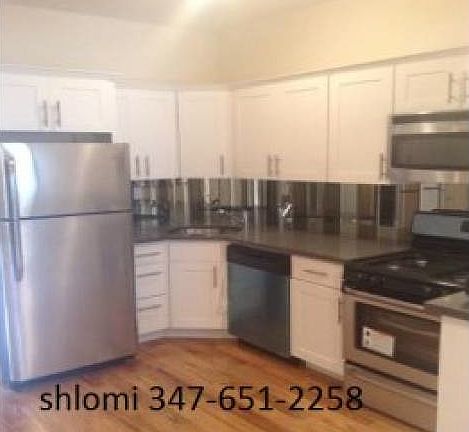 2nd image of 2611 9th St
