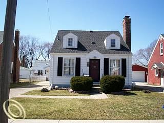 1st image of 2058 18th St