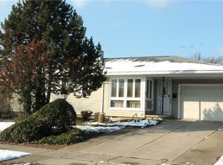 186 Greentree Rd, Tonawanda, NY 14150