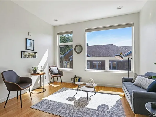 4220 SW Spokane St #4220, Seattle, WA 98116