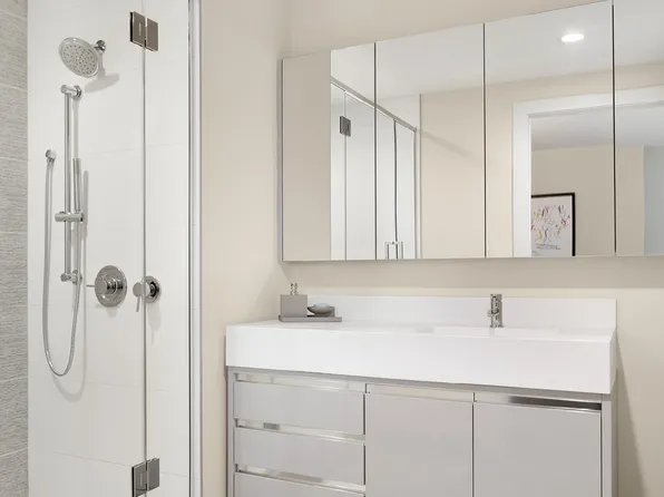 805 Harbor Boulevard image 16 of 61