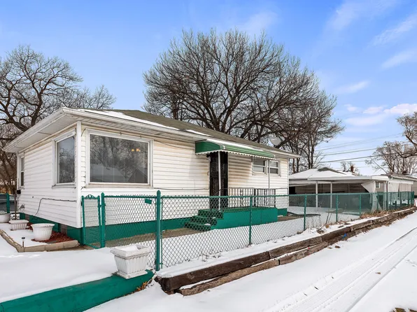 637 Tompkins St, Gary, IN 46406