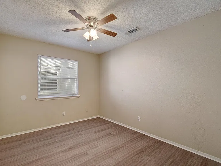 418 Linden St #A — Photo 17