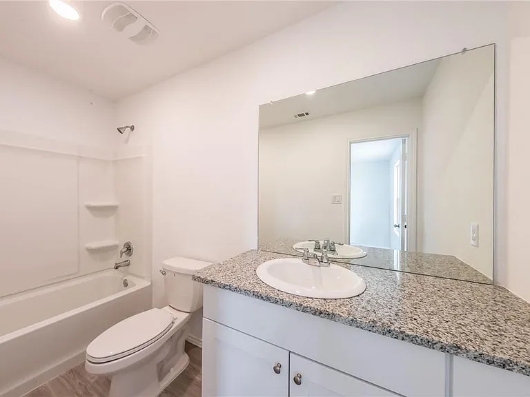 2867 Rosefinch — Photo 20