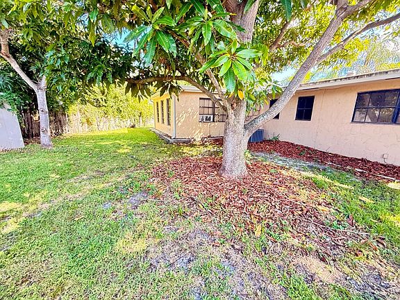 4th image of 502 Ibis Dr