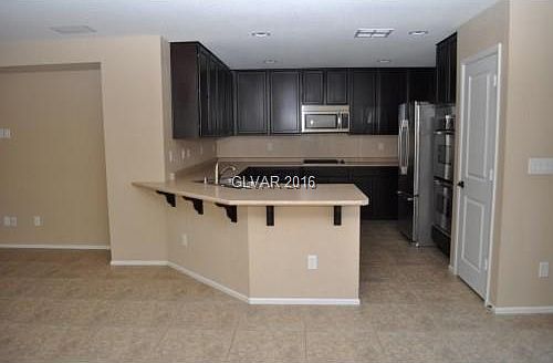 4th image of 10634 Pennant Ave #0