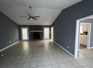 2402 Skyline Ridge Dr, Lithia Springs, GA 30122