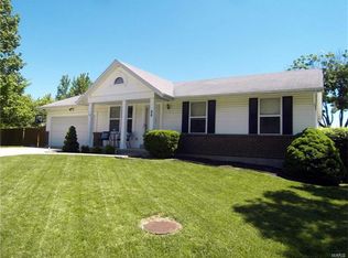 96 Royal Oaks Dr, O'Fallon, MO 63366