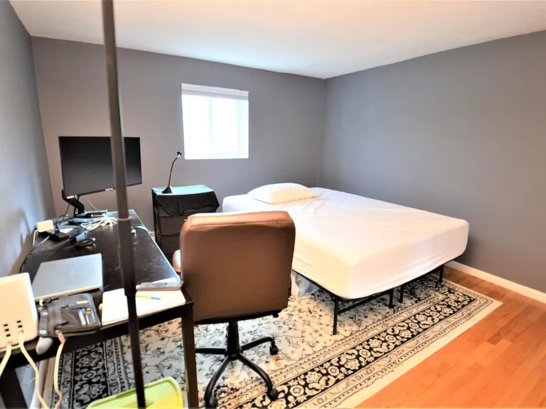 30 Bryon Rd #4 — Photo 7
