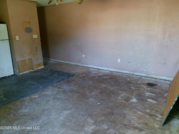 5th image of 930 Park View Pl #B & A