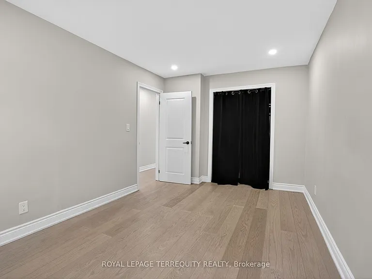 1173 Shadeland Dr — Photo 37