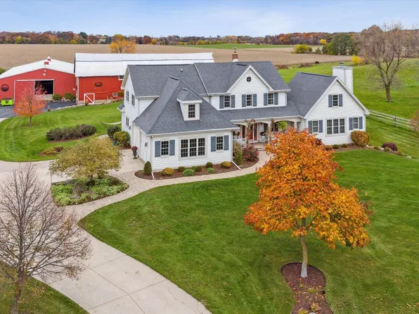 11202 West Gibbs Lake Road, Evansville, WI 53536