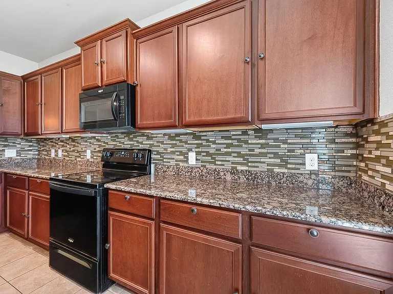 228 Elm Patch Dr — Photo 3