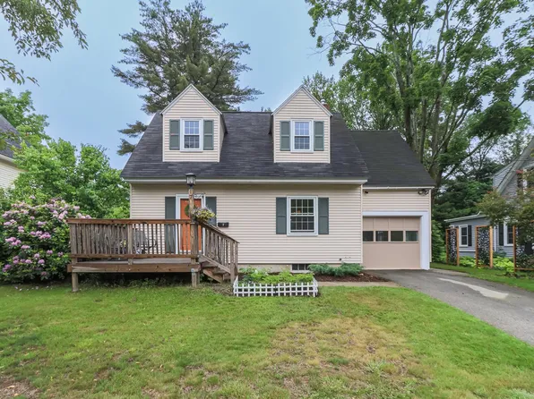 7 McKinley Street, Concord, NH 03301