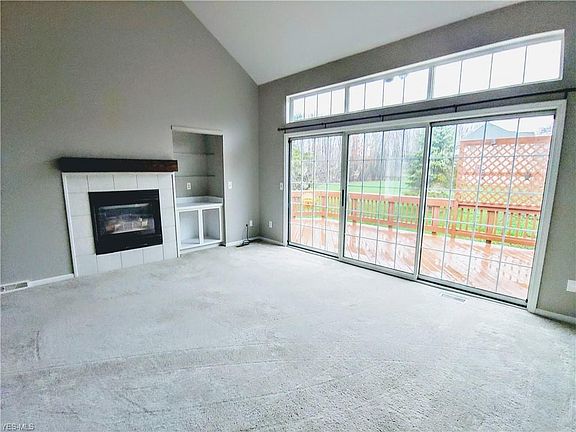 3rd image of 400 Blair Cir Unit 15H